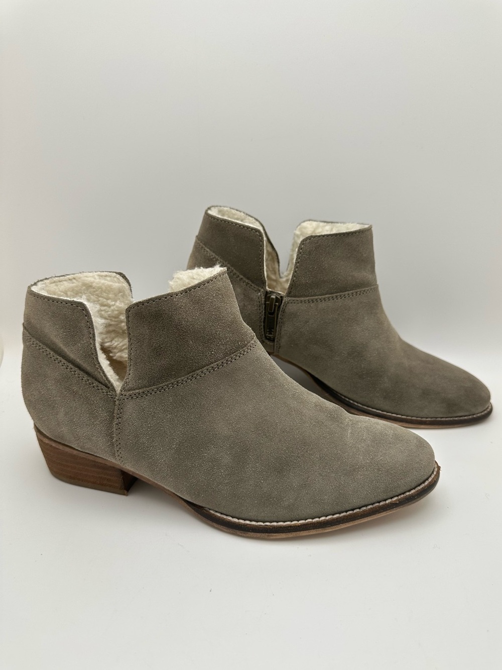 Seychelles Faux Fur Gray Ankle Suede Leather Boots Side Zip - Picture 3 of 12